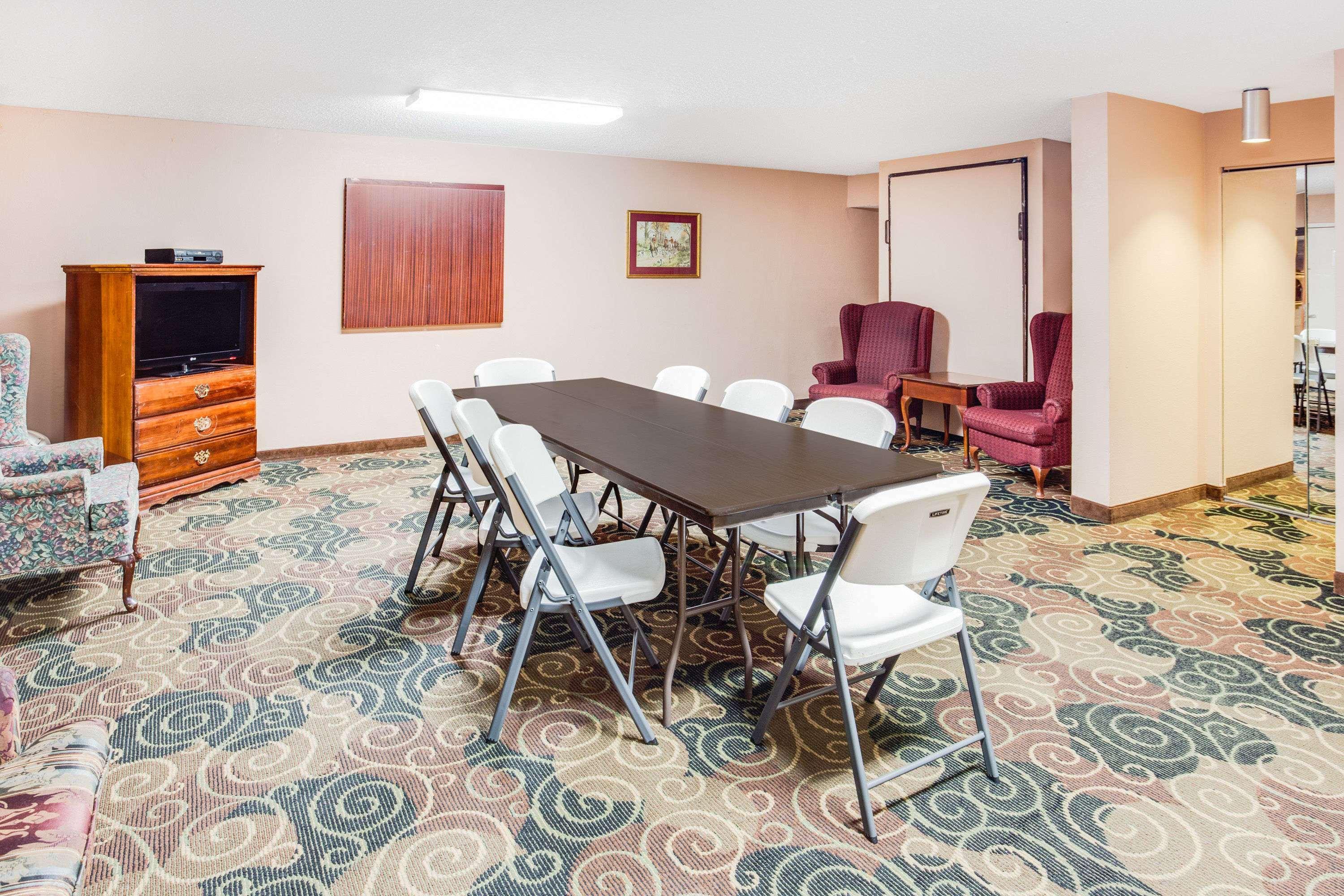 Days Inn By Wyndham Greenville Ms Eksteriør billede
