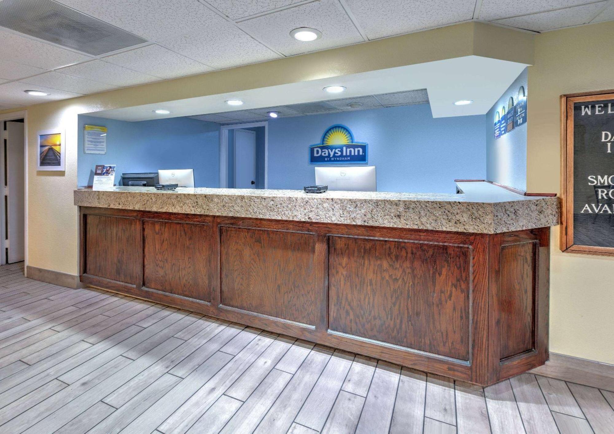 Days Inn By Wyndham Greenville Ms Eksteriør billede